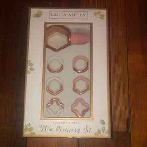 Wine stopper set